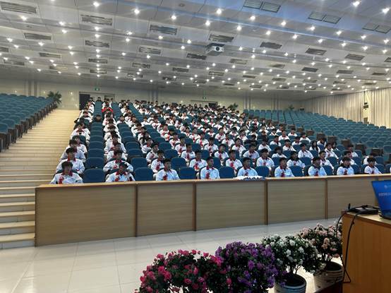 说明: E:\best365中国官方网站\日常工作\员工日常管理\活动照片\2024年活动照片\员工活动照片\best365中国官方网站2024年学风建设大会20241218\微信图片_20241219095322.jpg